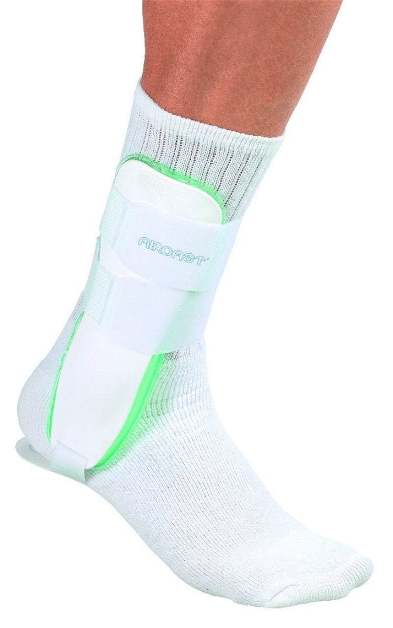 Mueller Aircast Sport Ankle Brace